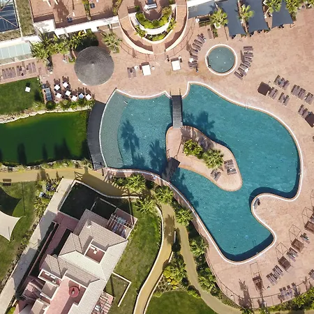 Курортный комплекс Monte Santo Карвоейру